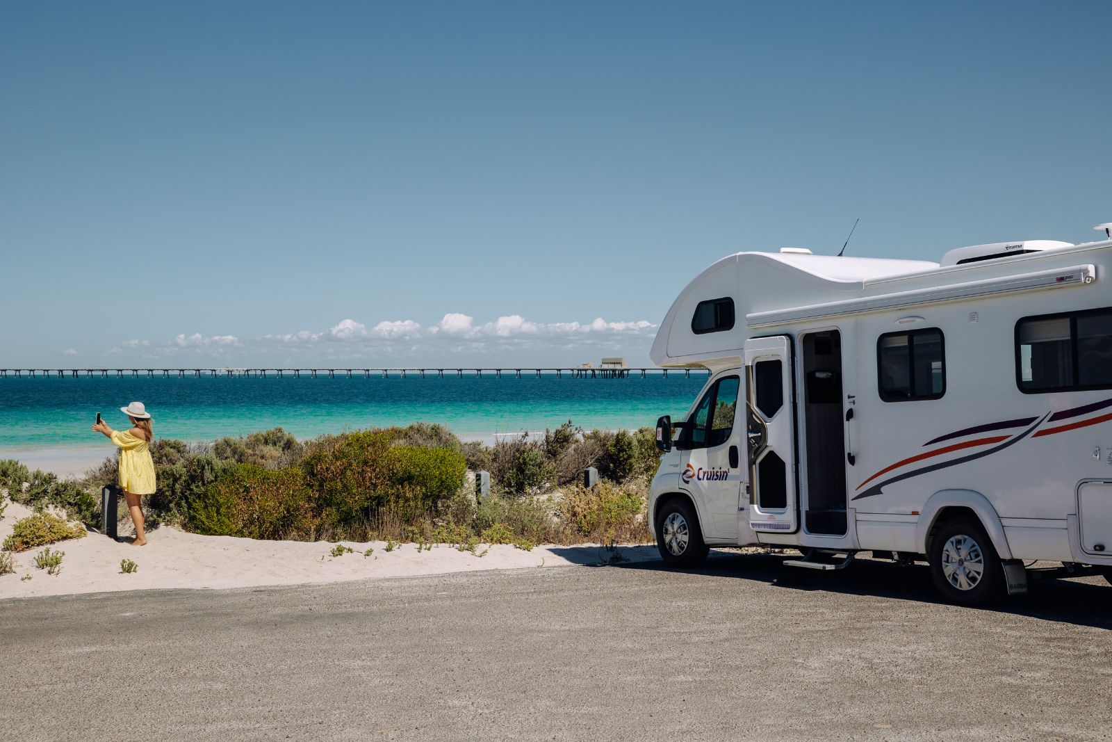 05 Cruisin Deluxe 6 Berth