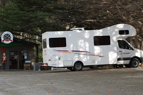 Cruisin’ Ultimate Romantic Escape By Chris Patch The Cruisin’ Discovery, Bruny Island