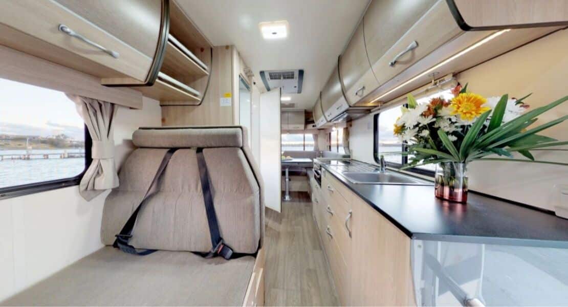 Cruisin Discovery Motorhome