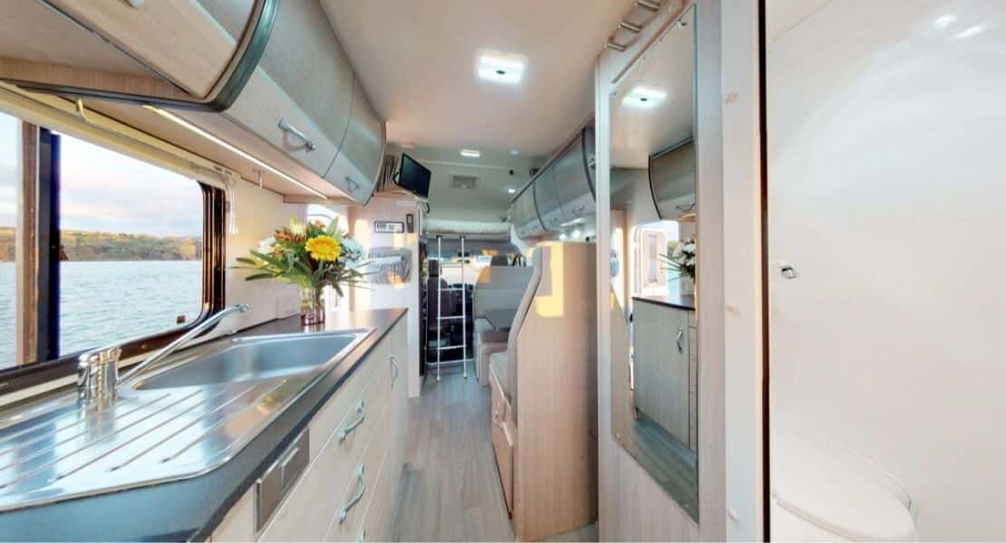 Cruisin Discovery Motorhome