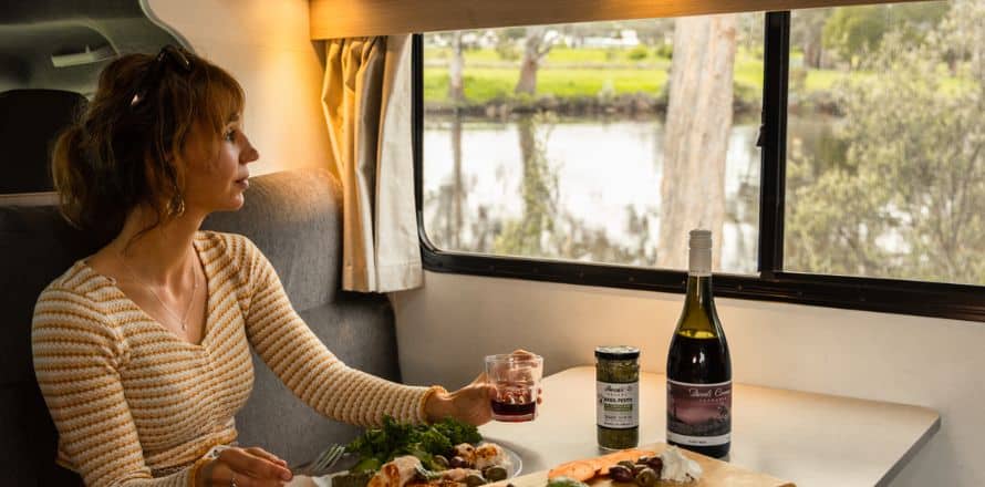 Top Tips for Keeping Warm in Your Motorhome During Winter Road Trips